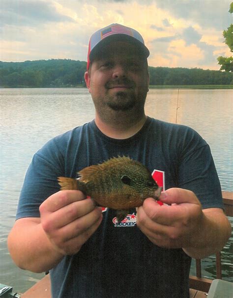 Mid-Missouri man matches state record with longear sunfish catch